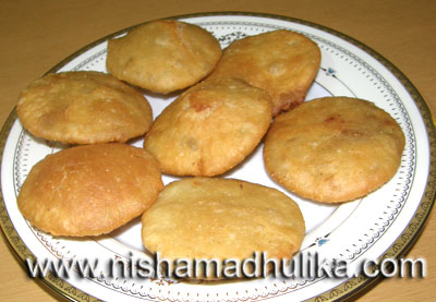 Aloo Kachori Recipe